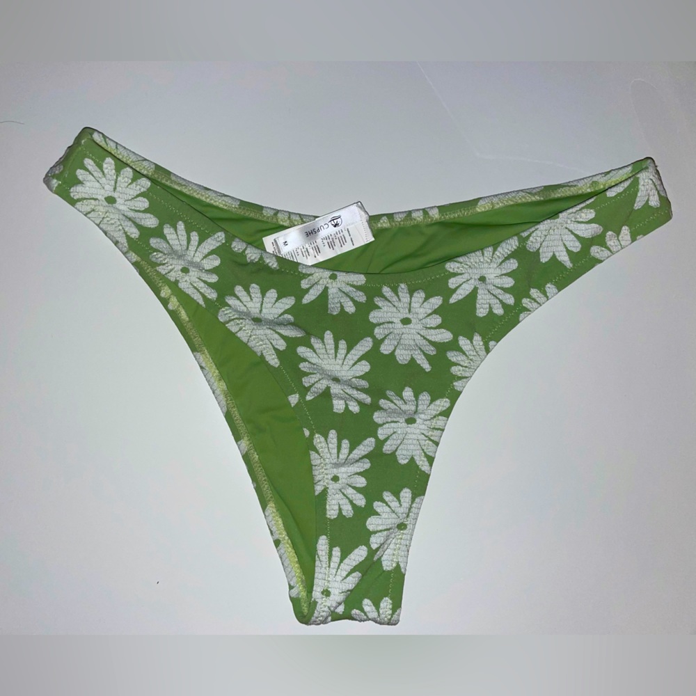 Cupshe Green and White Flower Bikini Bottoms Size M